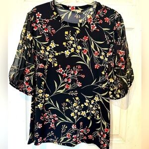 NWOT Misa Curvy Black Floral Knit Top With Chiffon Puffed Short Sleeves